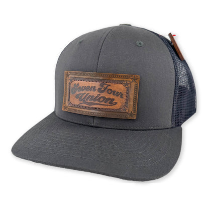 SEVEN FOUR UNION LEATHER SCRIPT ICON - TRUCKER HAT